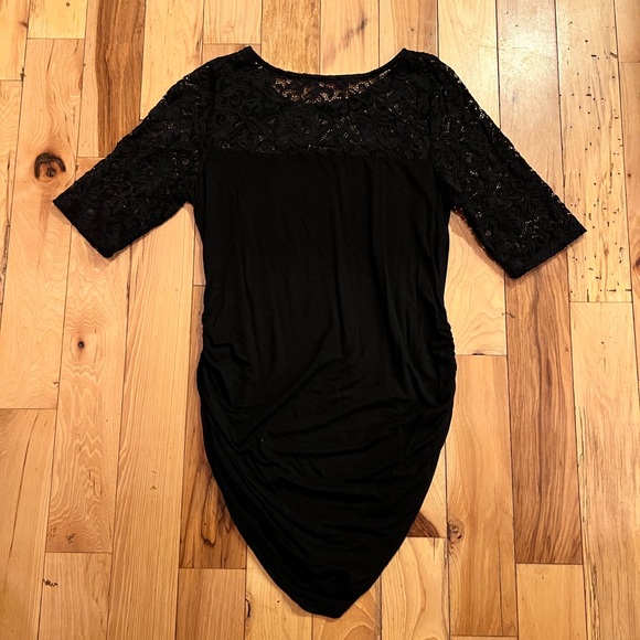 Black Maternity Tee - Picture 2 of 4